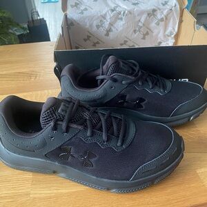 Under Armour UA Charged Assert 10